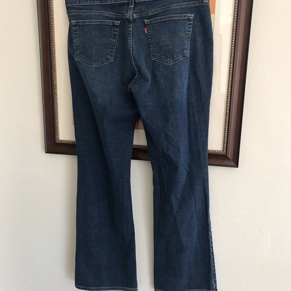 Levi Bootcut Jeans - Picture 8 of 9